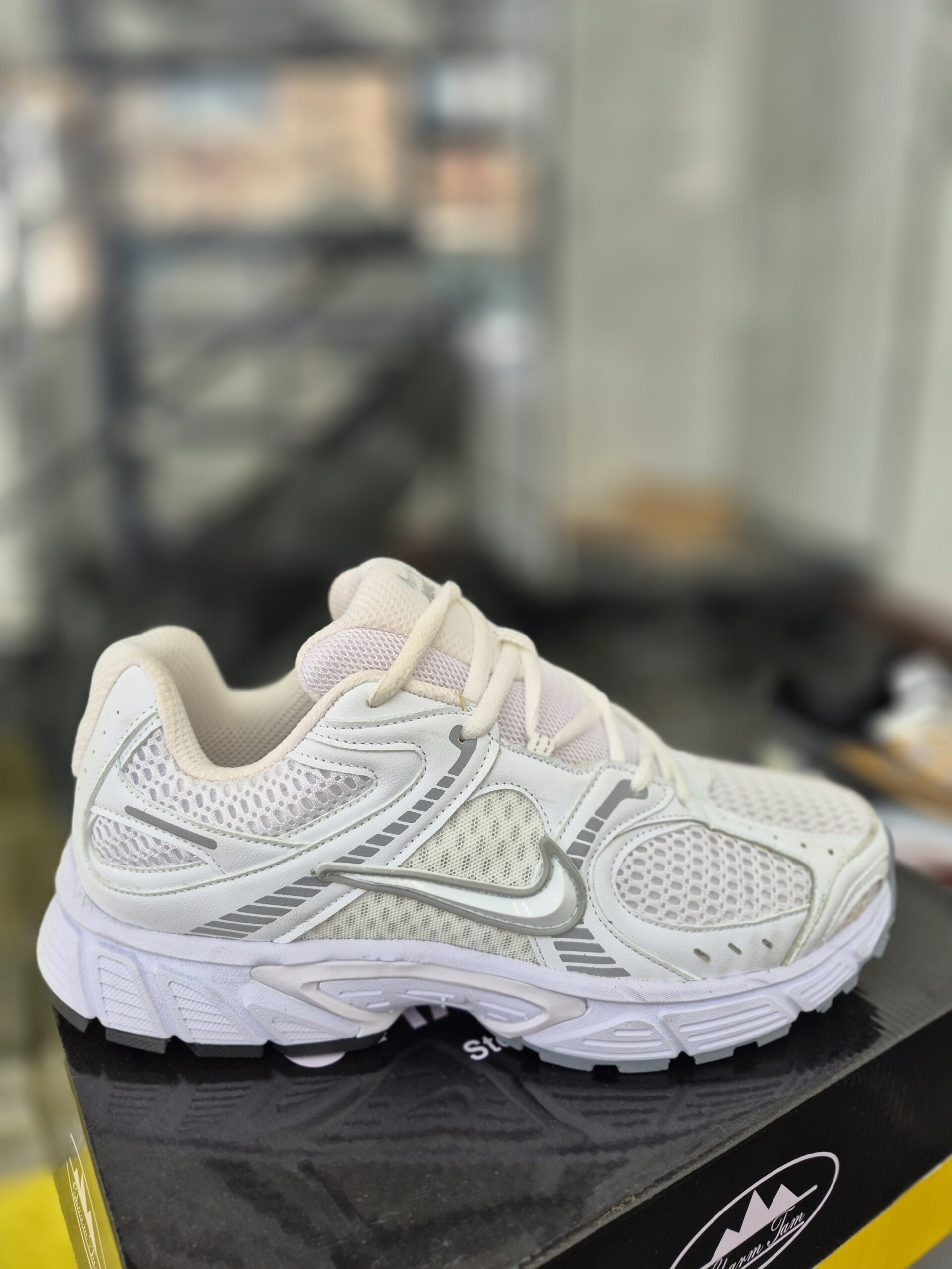 کفش کتانی مردانه کد 439 برند نایک V5